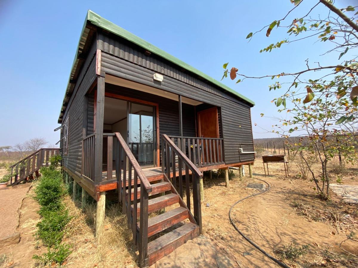 Porcupine Cabin Apartment Palapye Exterior photo