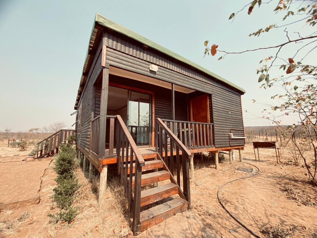 Porcupine Cabin Apartment Palapye Exterior photo